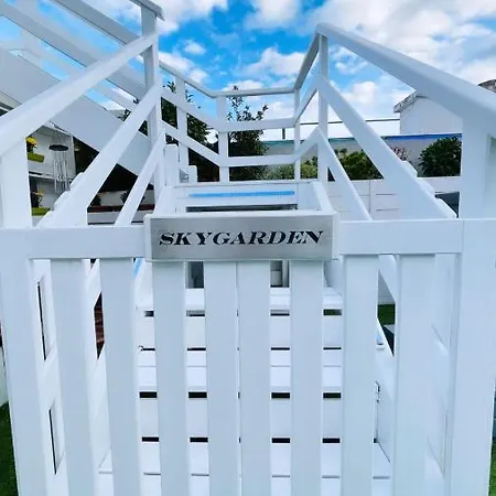 Апартаменты Skygarden - Luxury Penthouse With Private Jakuzzi Gym Sauna Будапешт
