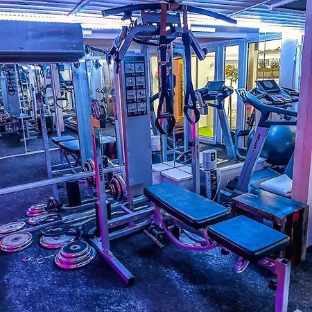 Skygarden - Luxury Penthouse With Private Jakuzzi Gym Sauna